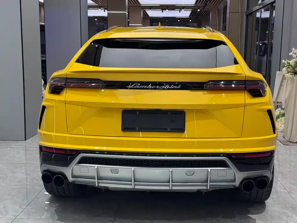 Lamborghini Urus — фото 7