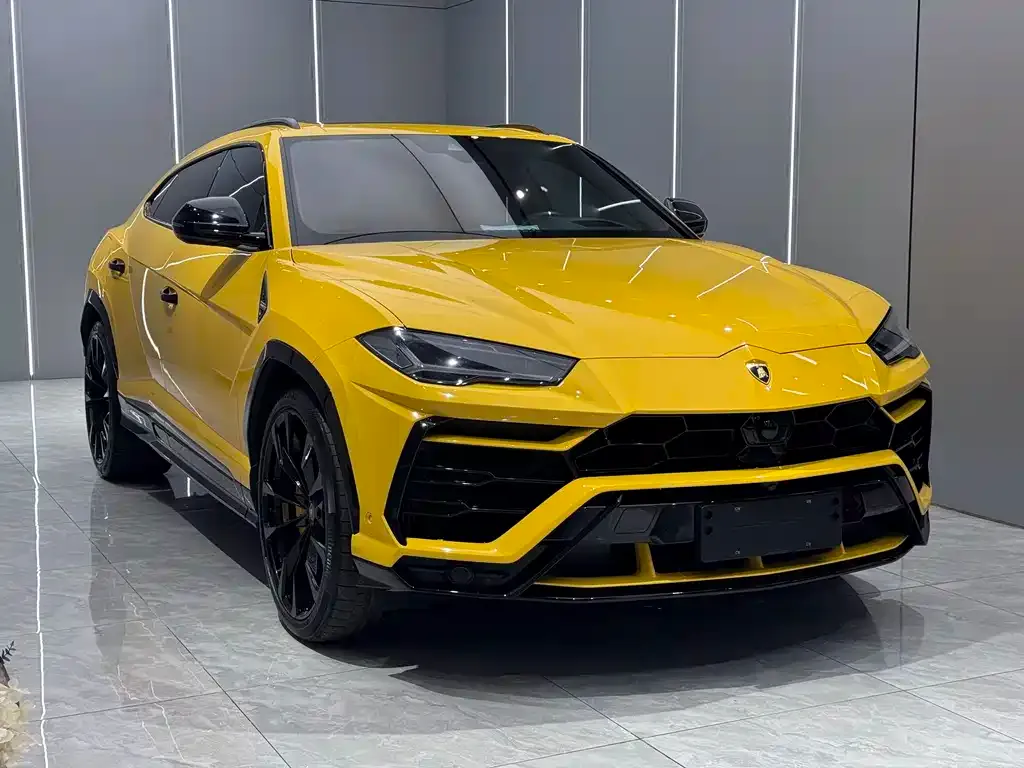 Lamborghini Urus — фото 10