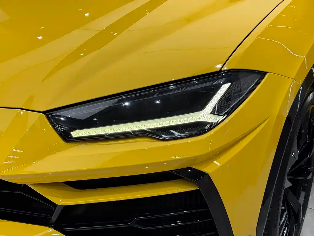 Lamborghini Urus — фото 5