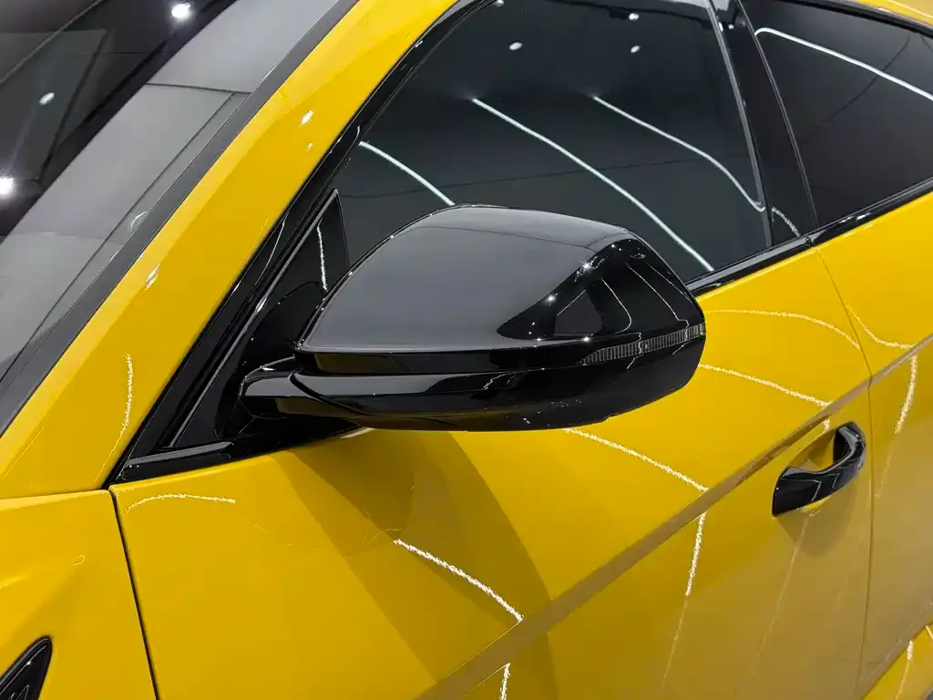 Lamborghini Urus — фото 3