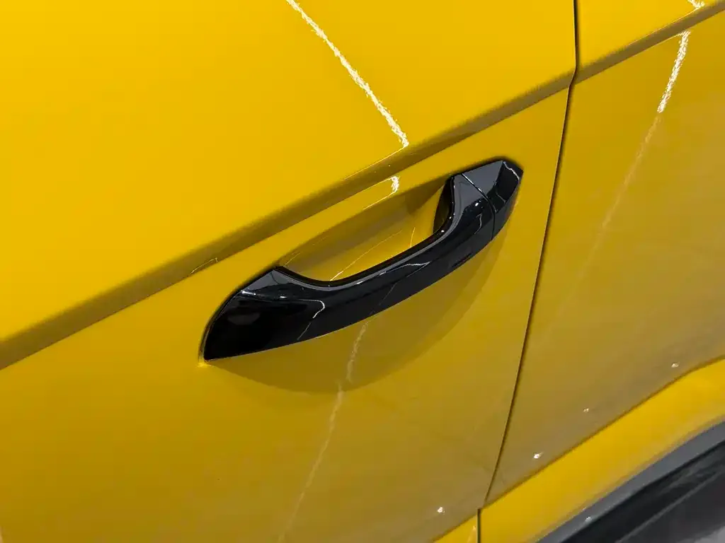 Lamborghini Urus — фото 2