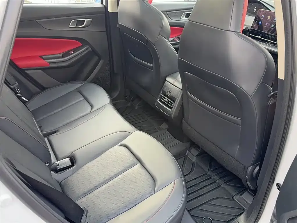 Changan CS55PLUS — фото 10