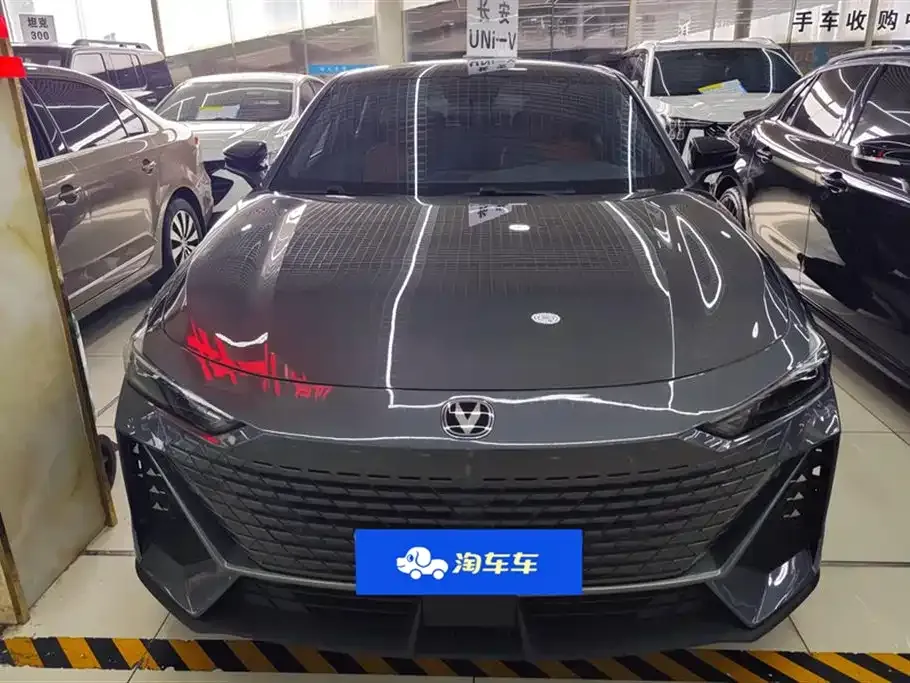 Changan UNI-V — фото 6