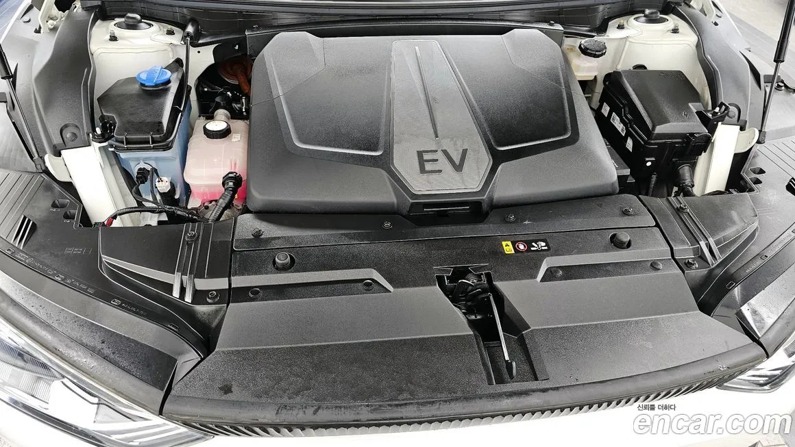 Kia EV6 — фото 10