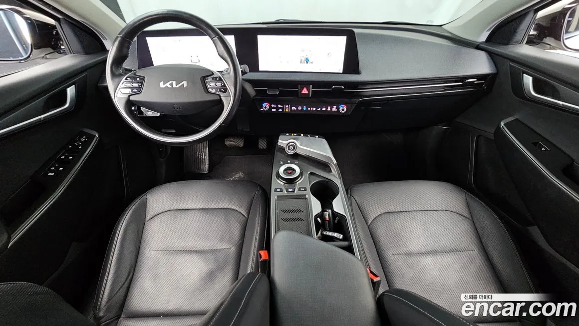Kia EV6 — фото 8