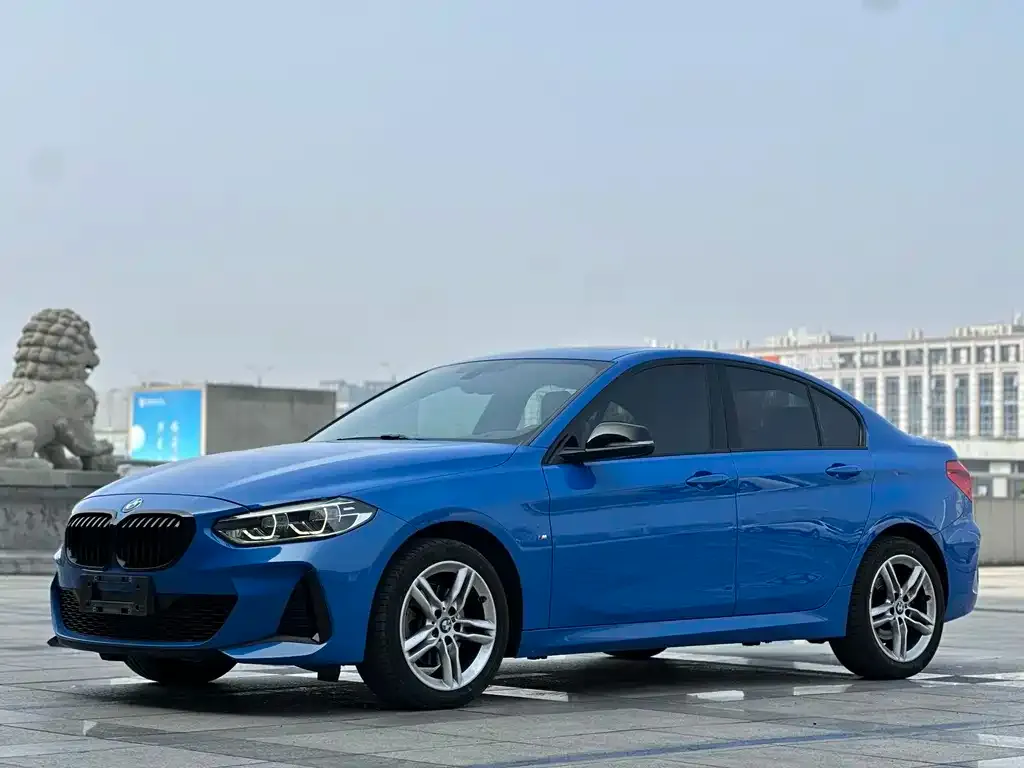 BMW 1 Series — фото 1