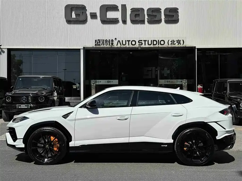 Lamborghini Urus — фото 2