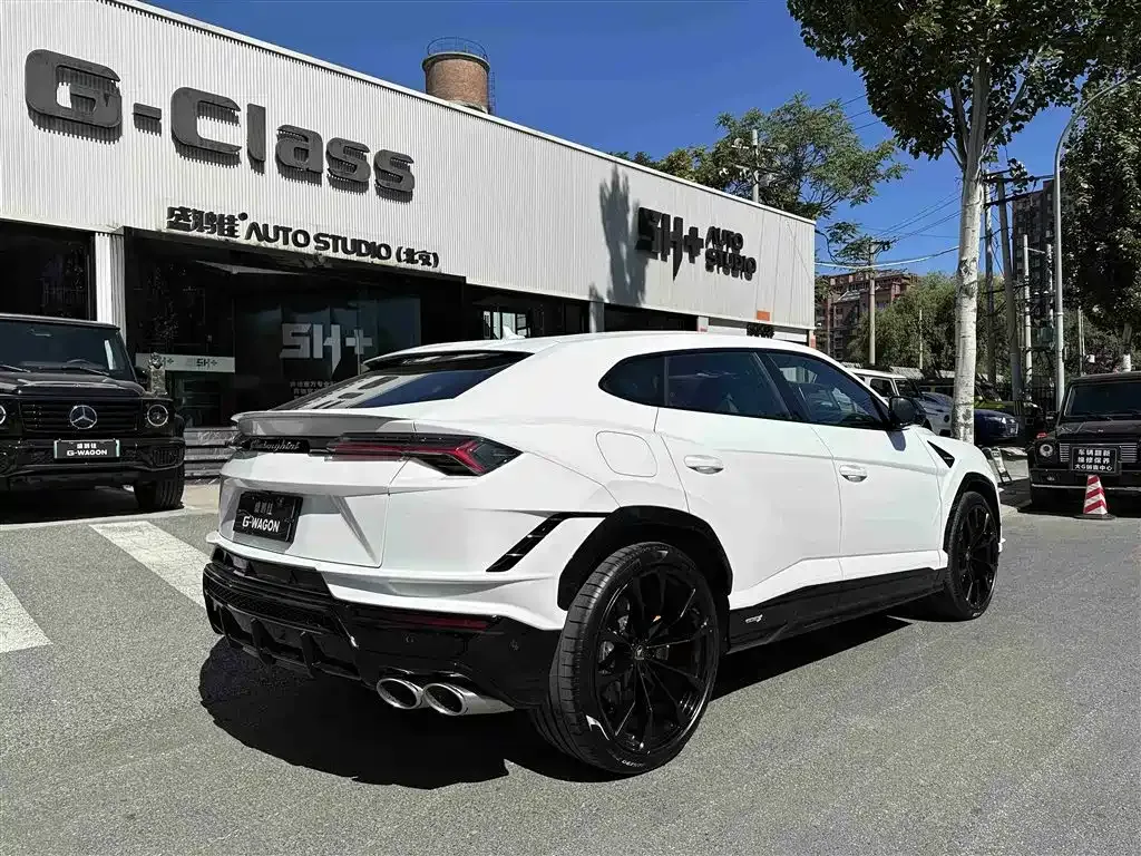Lamborghini Urus — фото 5