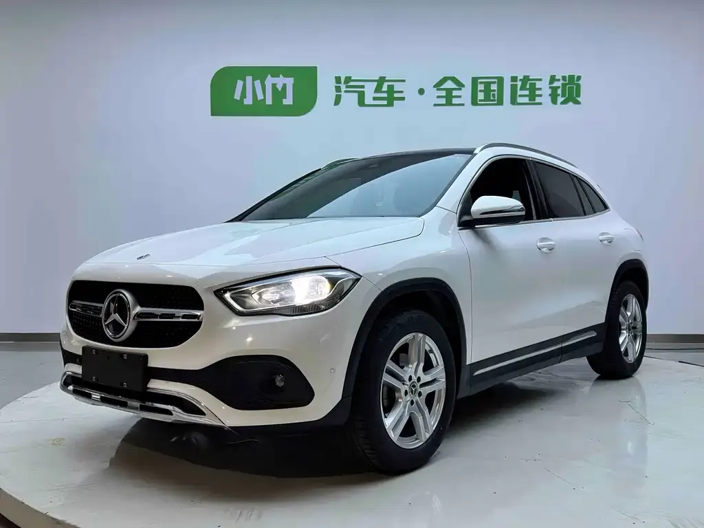 Mercedes-Benz GLA — фото 1