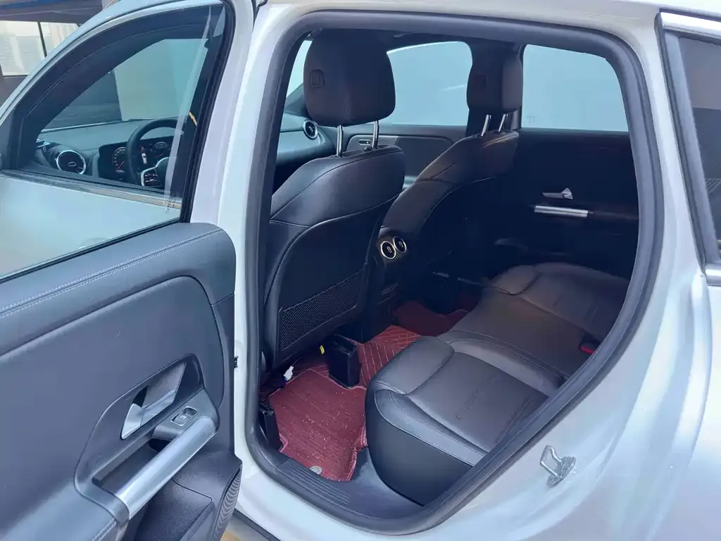 Mercedes-Benz GLA — фото 5
