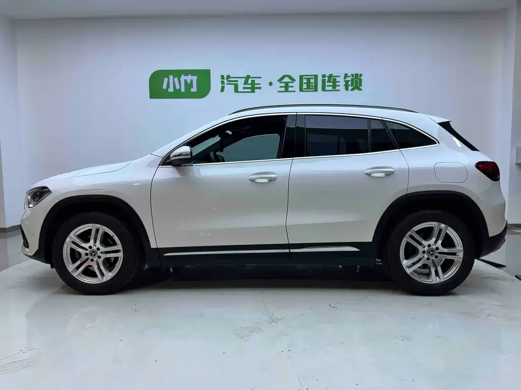 Mercedes-Benz GLA — фото 7