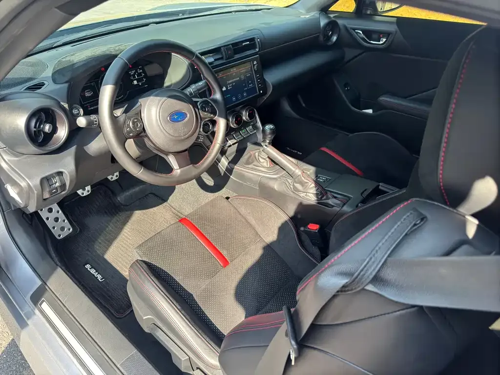 Subaru BRZ — фото 2