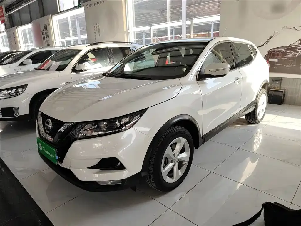Nissan Qashqai — фото 8