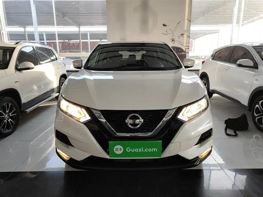Nissan Qashqai — фото 9