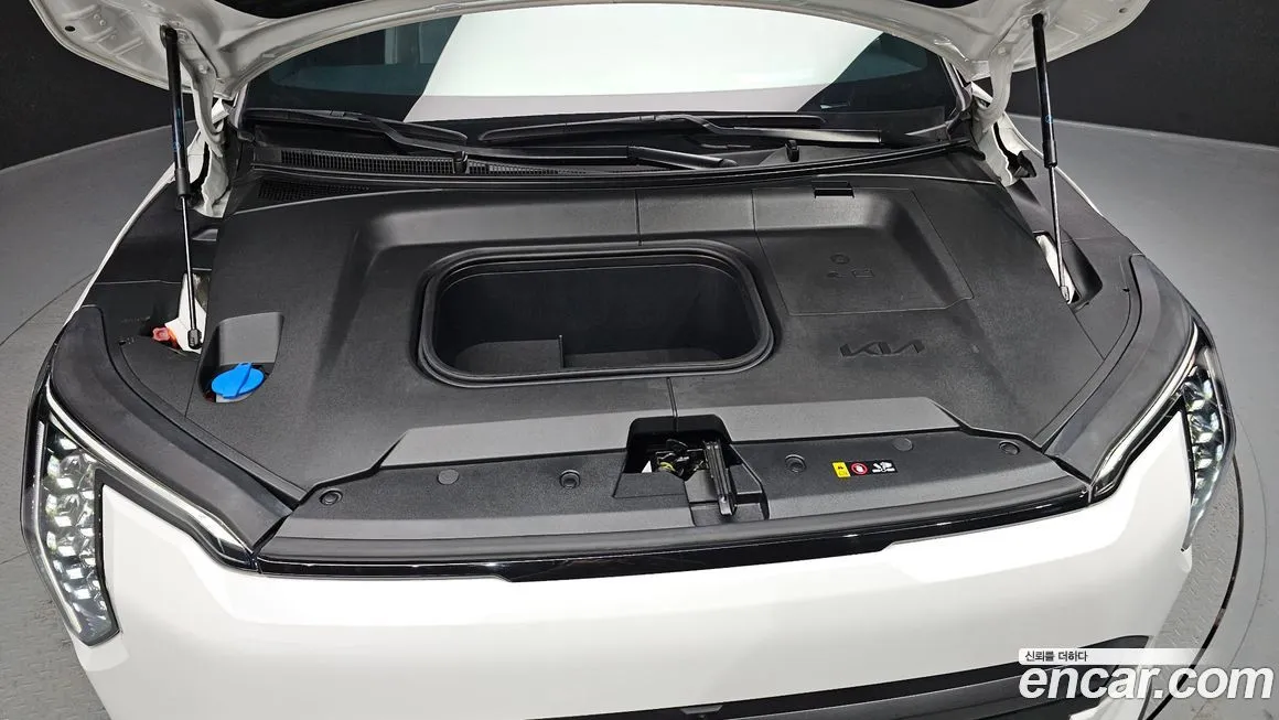 Kia EV3 — фото 9