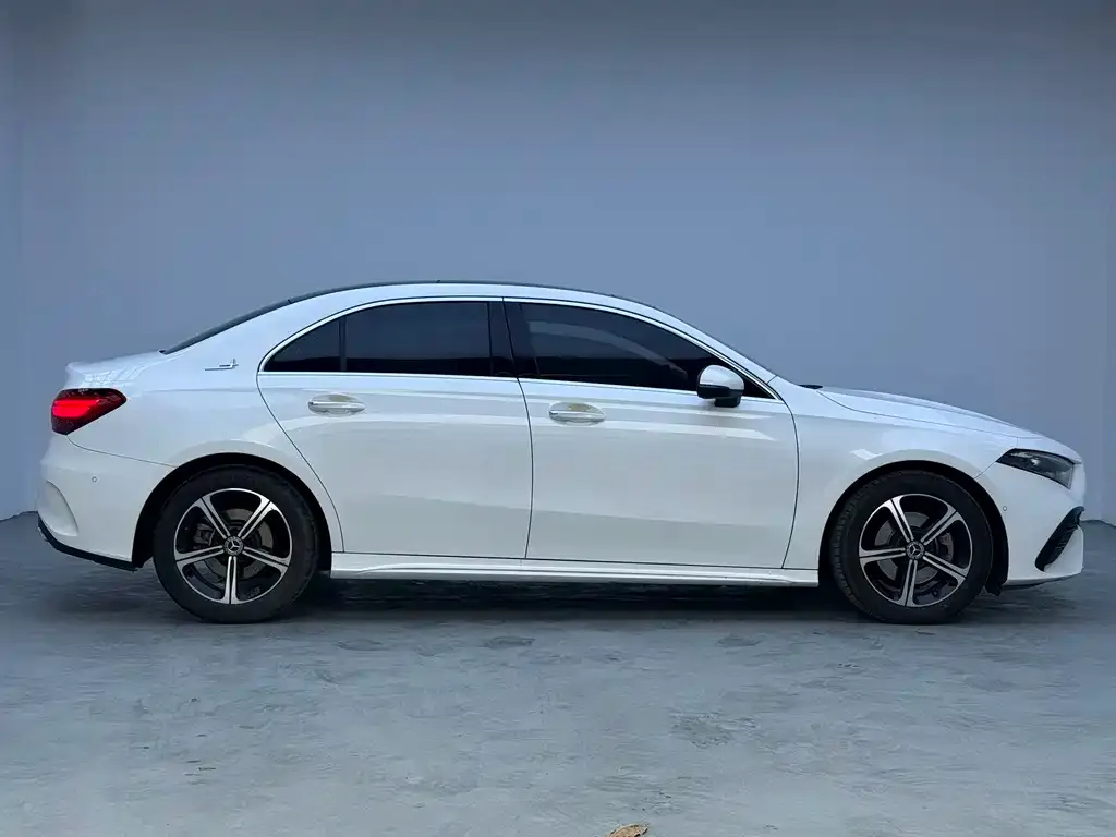 Mercedes-Benz A-Class — фото 5