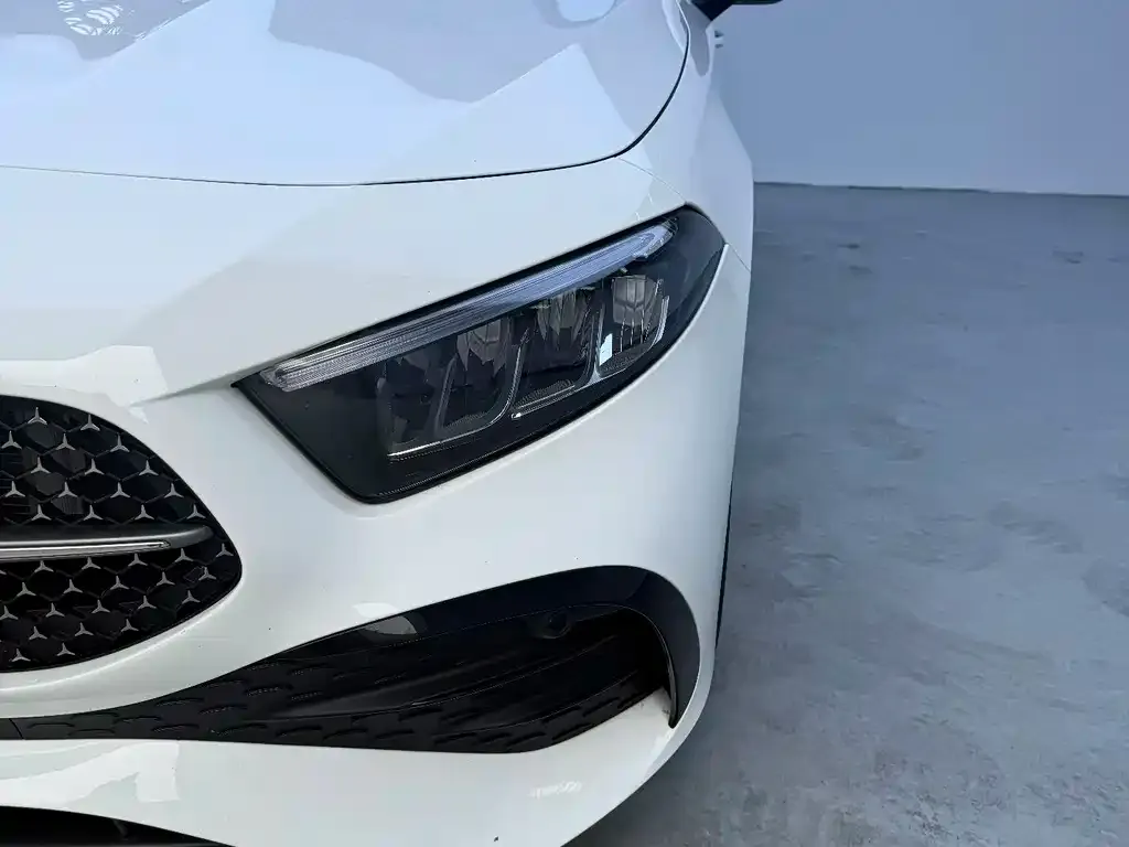 Mercedes-Benz A-Class — фото 10