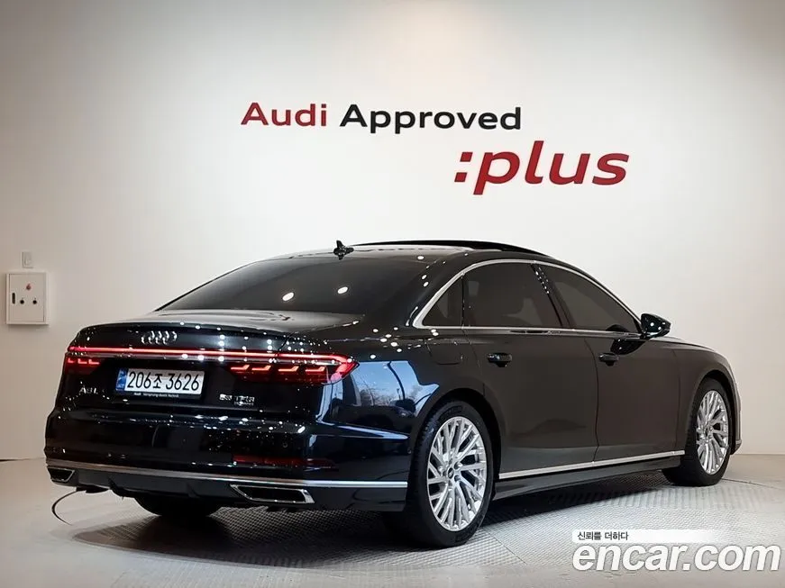 Audi A8 — фото 4
