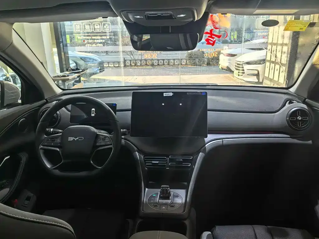 BYD Seal 05 DM-i — фото 2