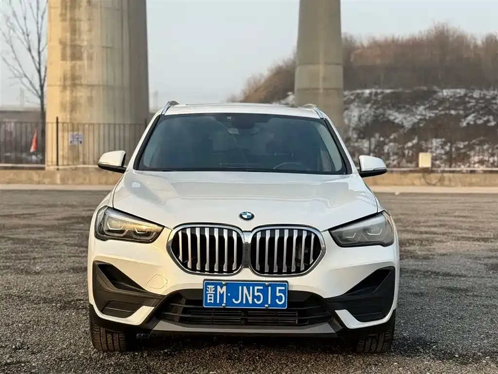 BMW X1 — фото 10