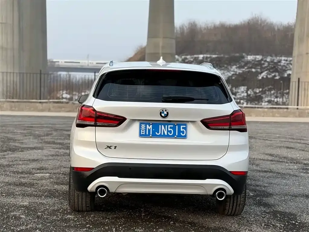 BMW X1 — фото 4