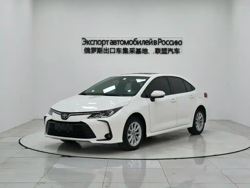 Toyota Corolla — фото 1