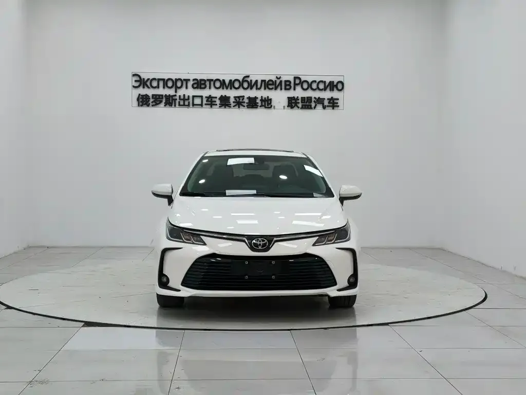 Toyota Corolla — фото 4