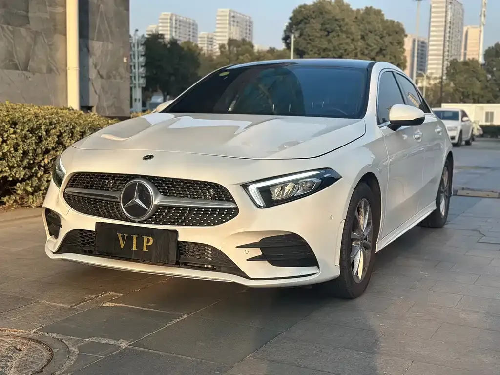Mercedes-Benz A-Class — фото 1