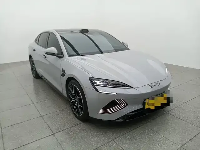 BYD Seal — фото 9