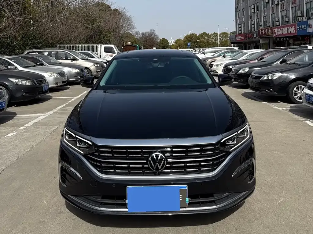 Volkswagen Passat — фото 10