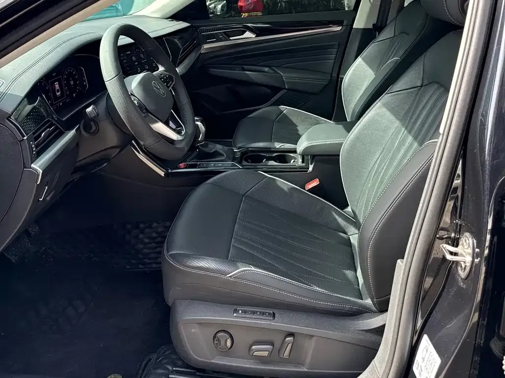 Volkswagen Passat — фото 8