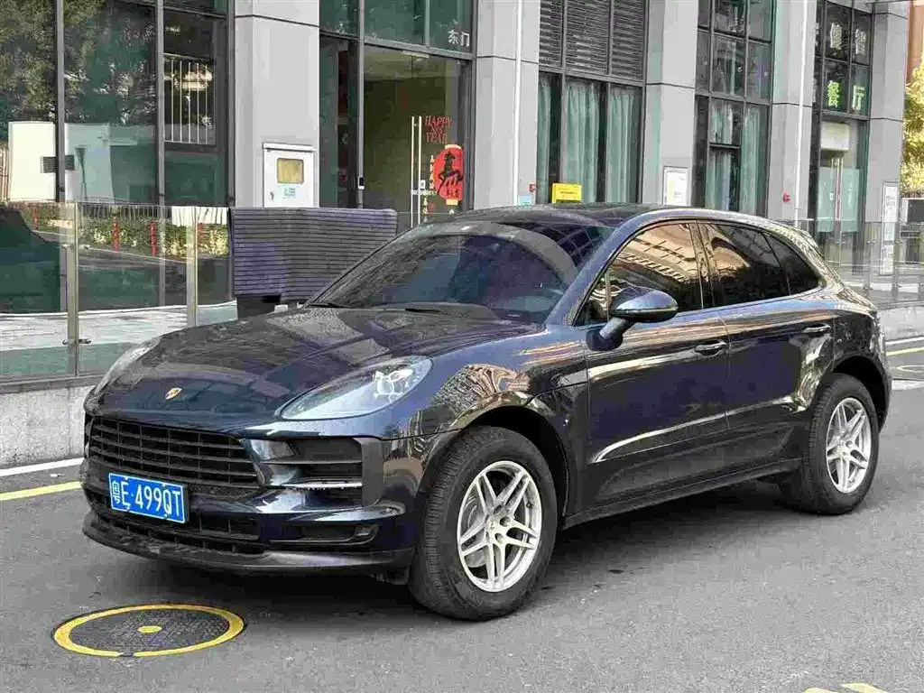 Porsche Macan — фото 1