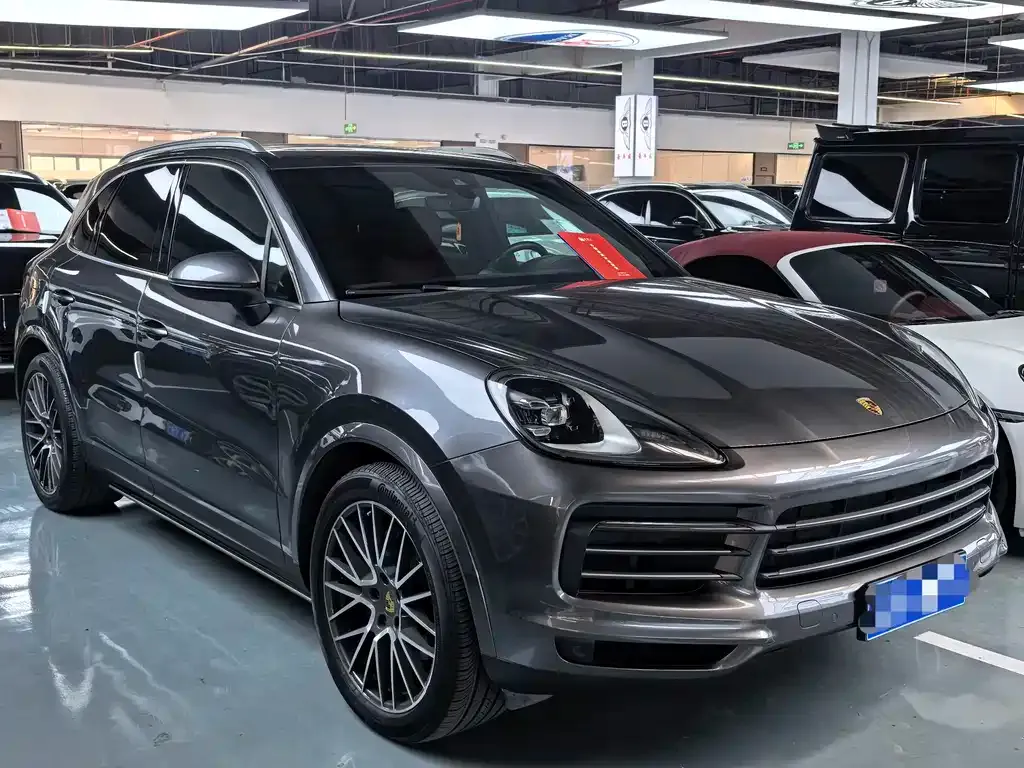 Porsche Cayenne — фото 8