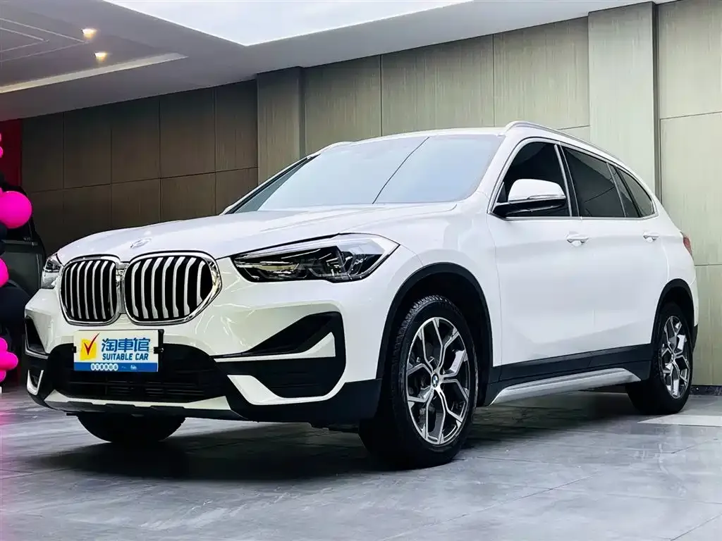BMW X1 — фото 1
