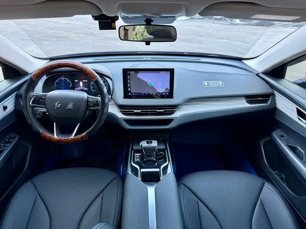 Hongqi E-QM5 — фото 6