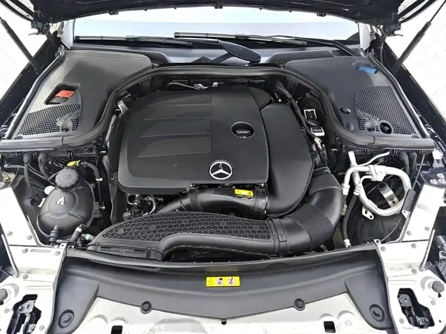 Mercedes-Benz E-Class — фото 10