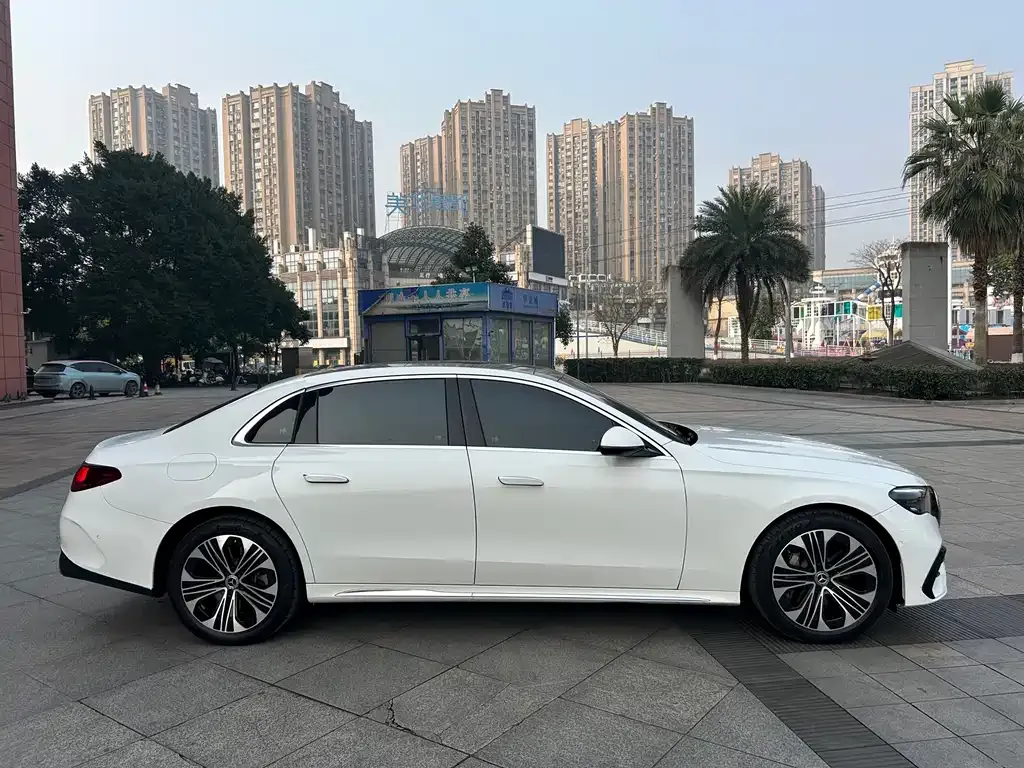 Mercedes-Benz E-Class New Energy — фото 5