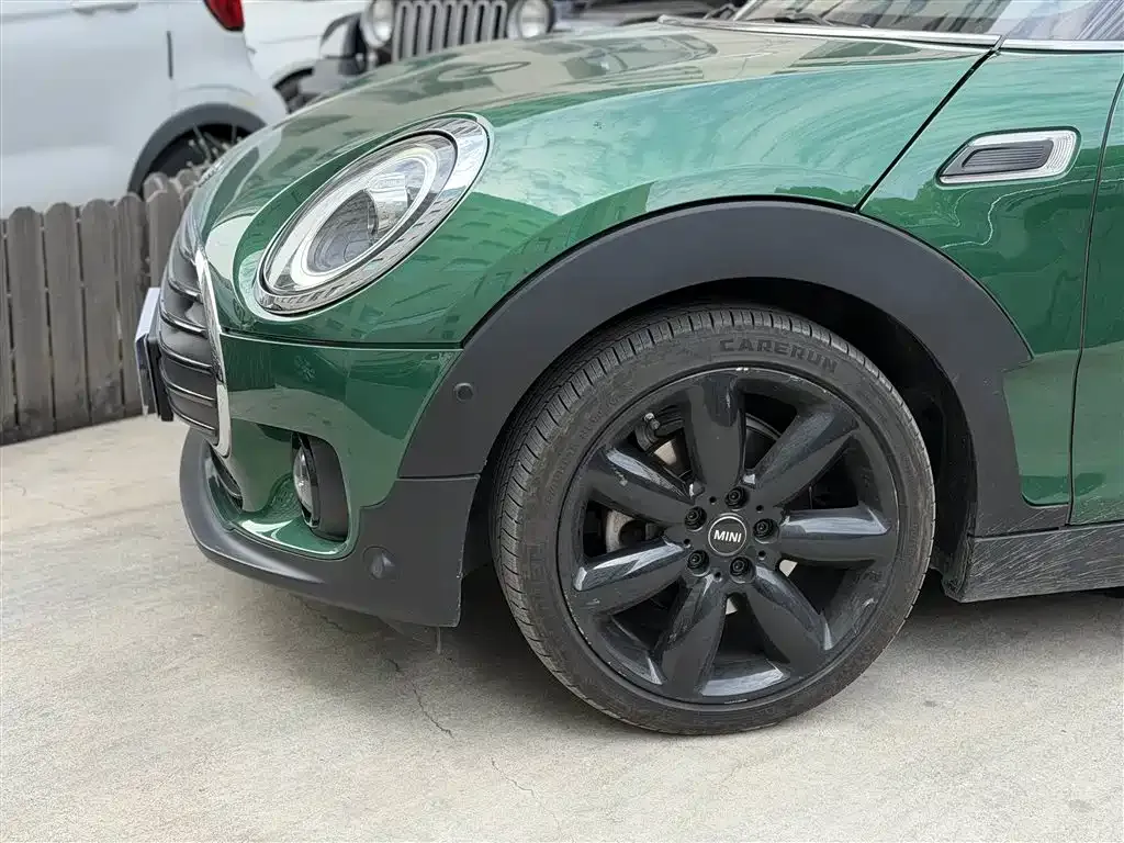 MINI Clubman — фото 3