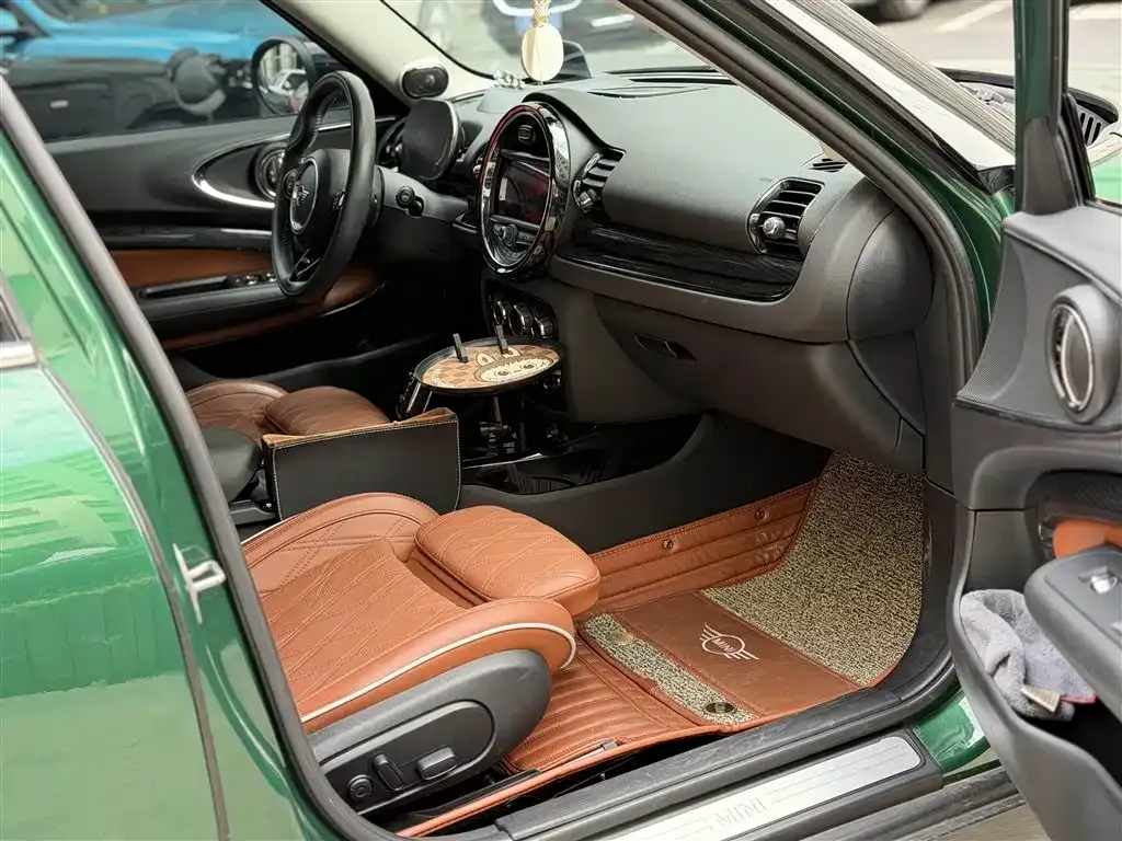 MINI Clubman — фото 10
