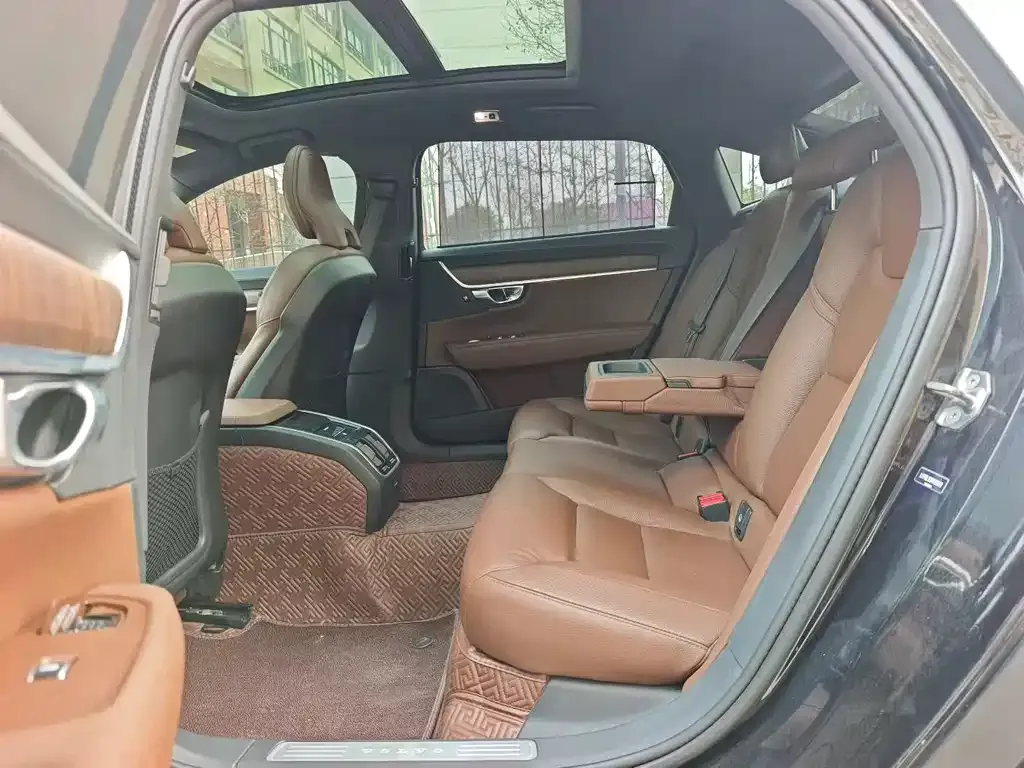 Volvo S90 — фото 2