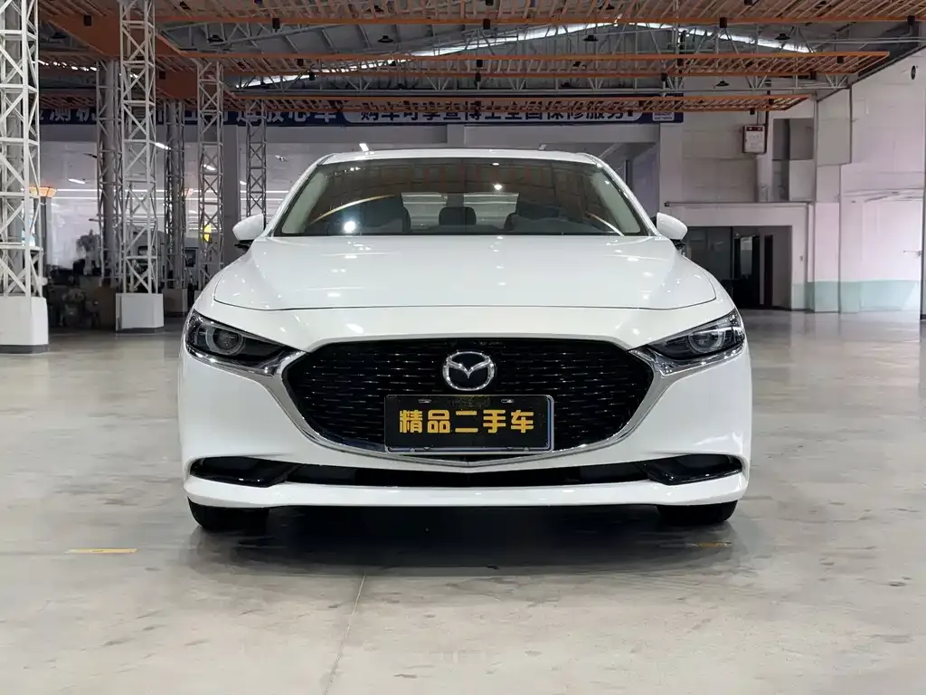Mazda 3 Axela — фото 3
