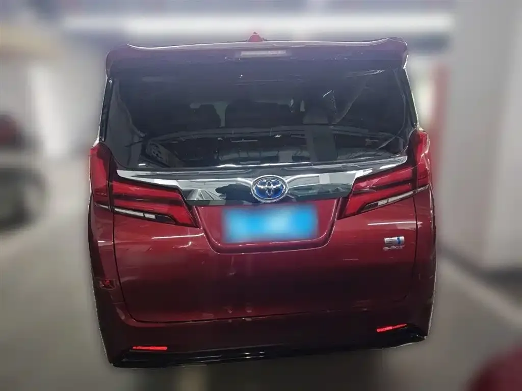 Toyota Alphard — фото 4