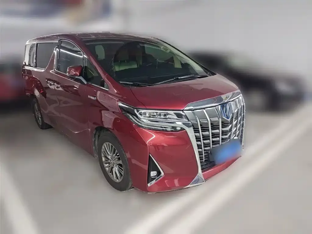 Toyota Alphard — фото 9