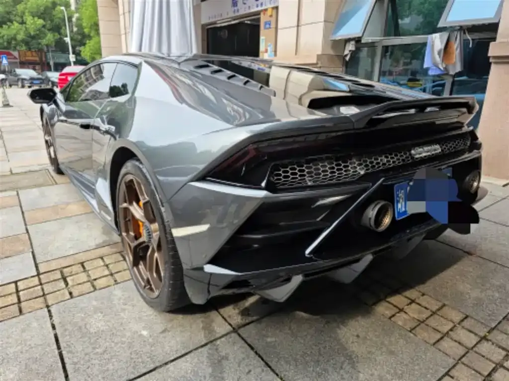 Lamborghini Huracan — фото 5