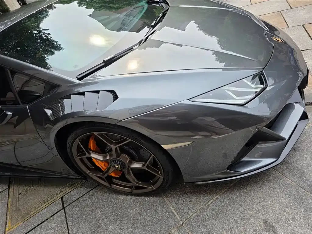 Lamborghini Huracan — фото 9