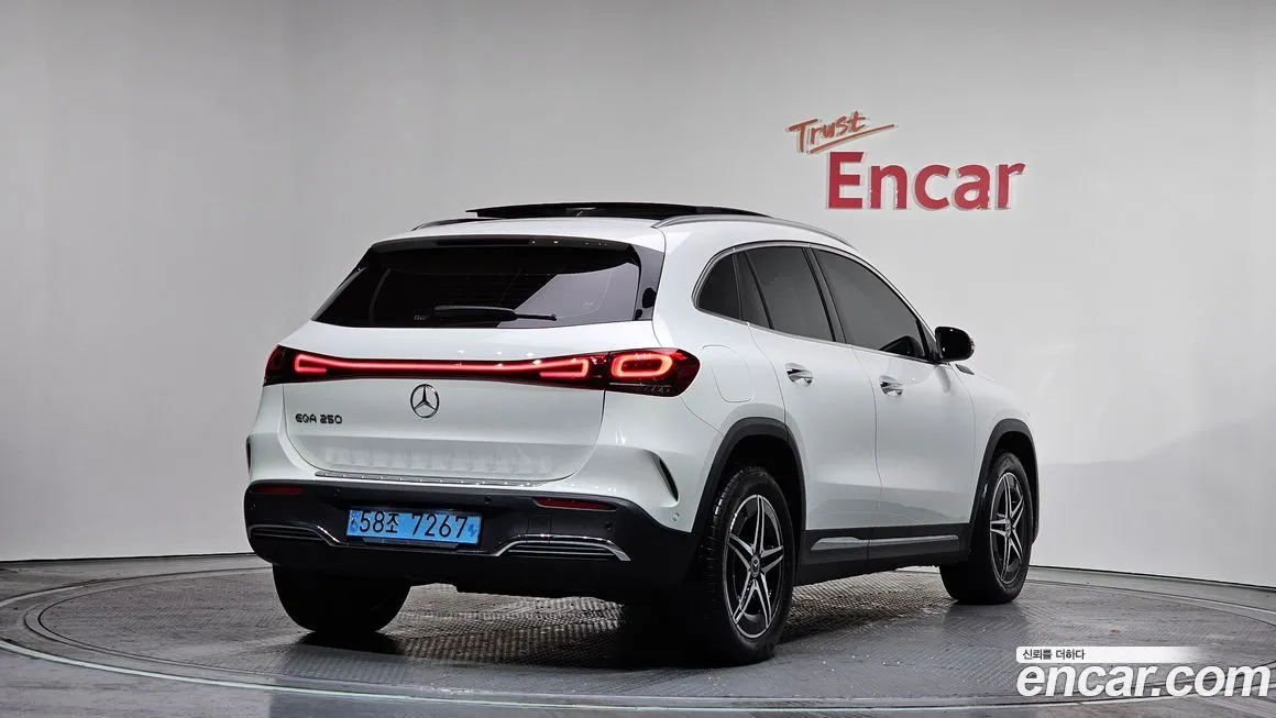 Mercedes-Benz EQA — фото 3