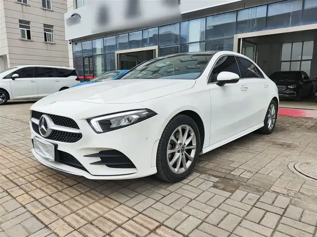Mercedes-Benz A-Class — фото 1