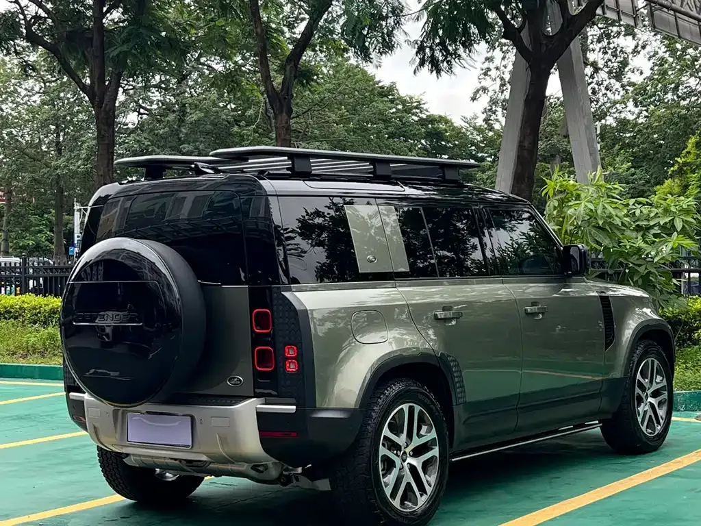 Land Rover Defender — фото 10