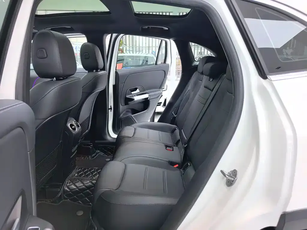 Mercedes-Benz GLA — фото 2