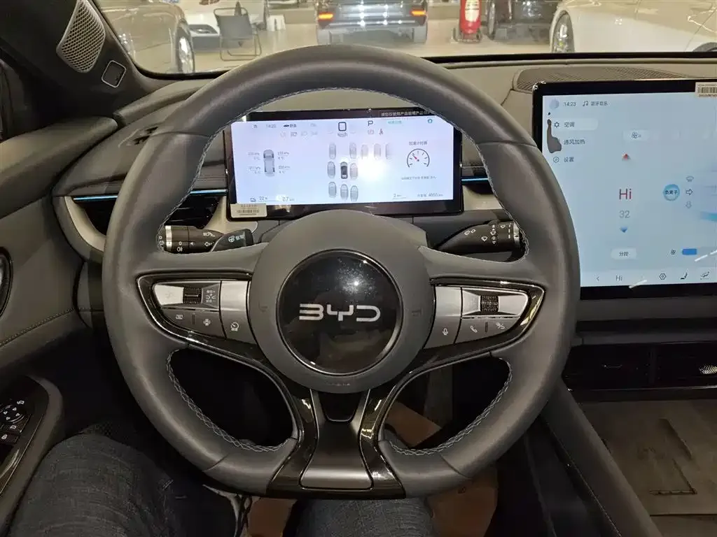 BYD Seal 06GT — фото 6